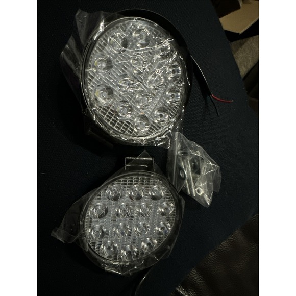 Round Led Lights OffRoad Spot Car Lamps for Jeep Truck ATV Tractor SUV 4.5" - Picture 1 of 2
